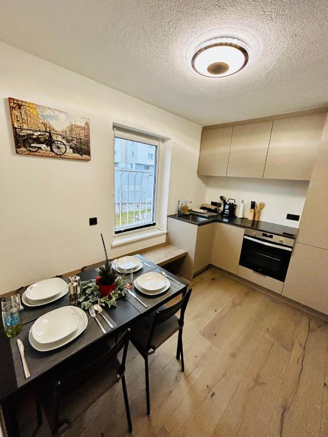 Idyllische Suite In Zentrumsnaehe Mit Parkplatz Top 1 Gmunden Exterior photo